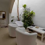 Charming Townhouse - Malta