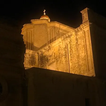 Charming Townhouse - Malta Holiday home *