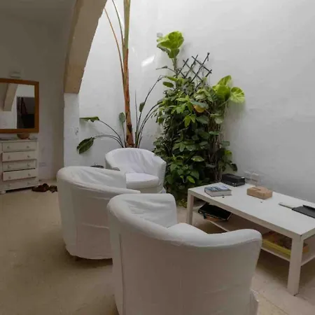 Charming Townhouse - Malta