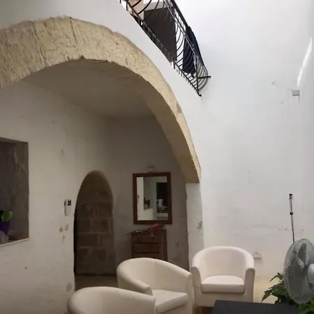 Charming Townhouse - Malta