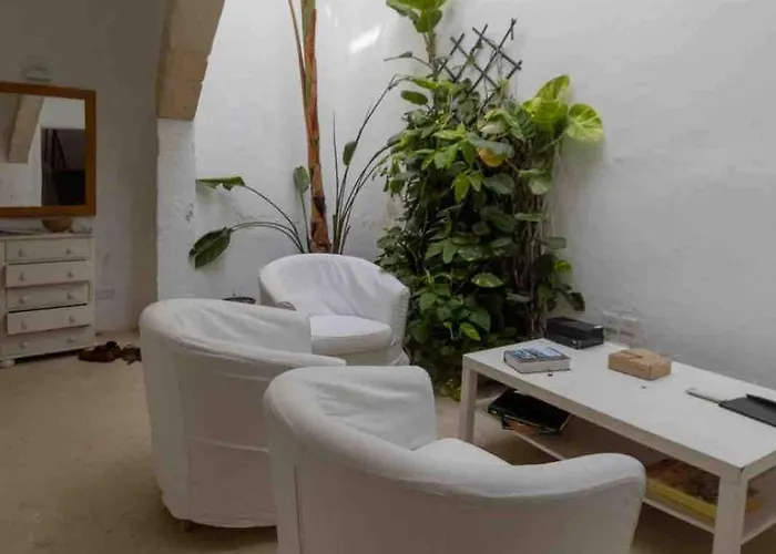 Charming Townhouse - Malta