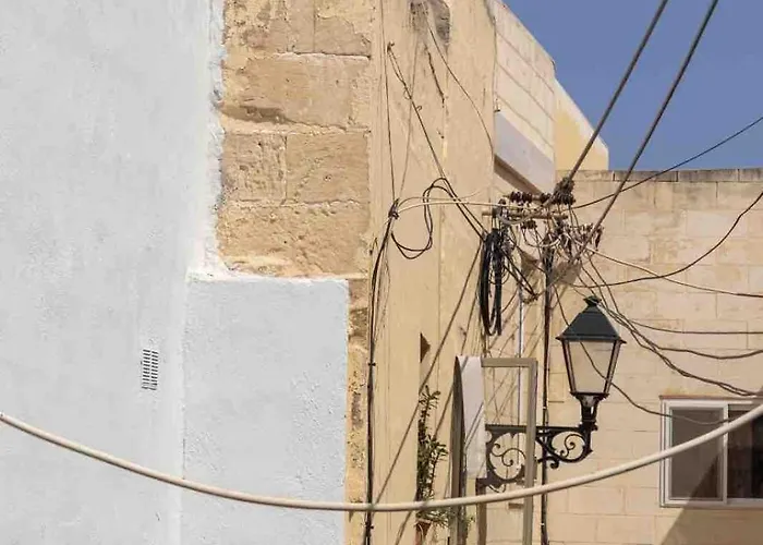 Charming Townhouse - Malta Naxxar